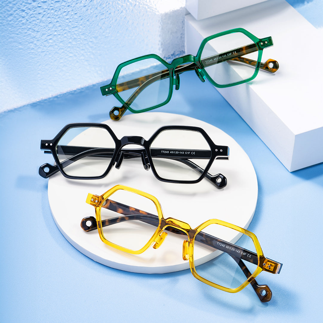 Flexible Geometric Frames